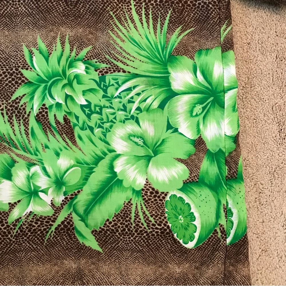 Coco Wave Hawaiian Camp Shirt Mens Medium Brown Green Relaxed Fit Tropical Print - Picture 8 of 9